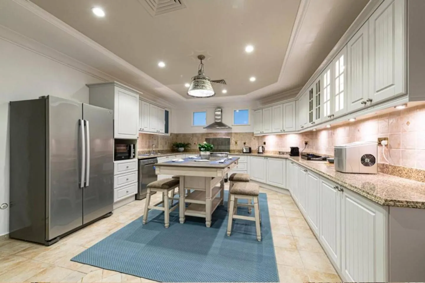 6 Bedroom Modern Luxury Villa In Palm Jumeirah Dubai
